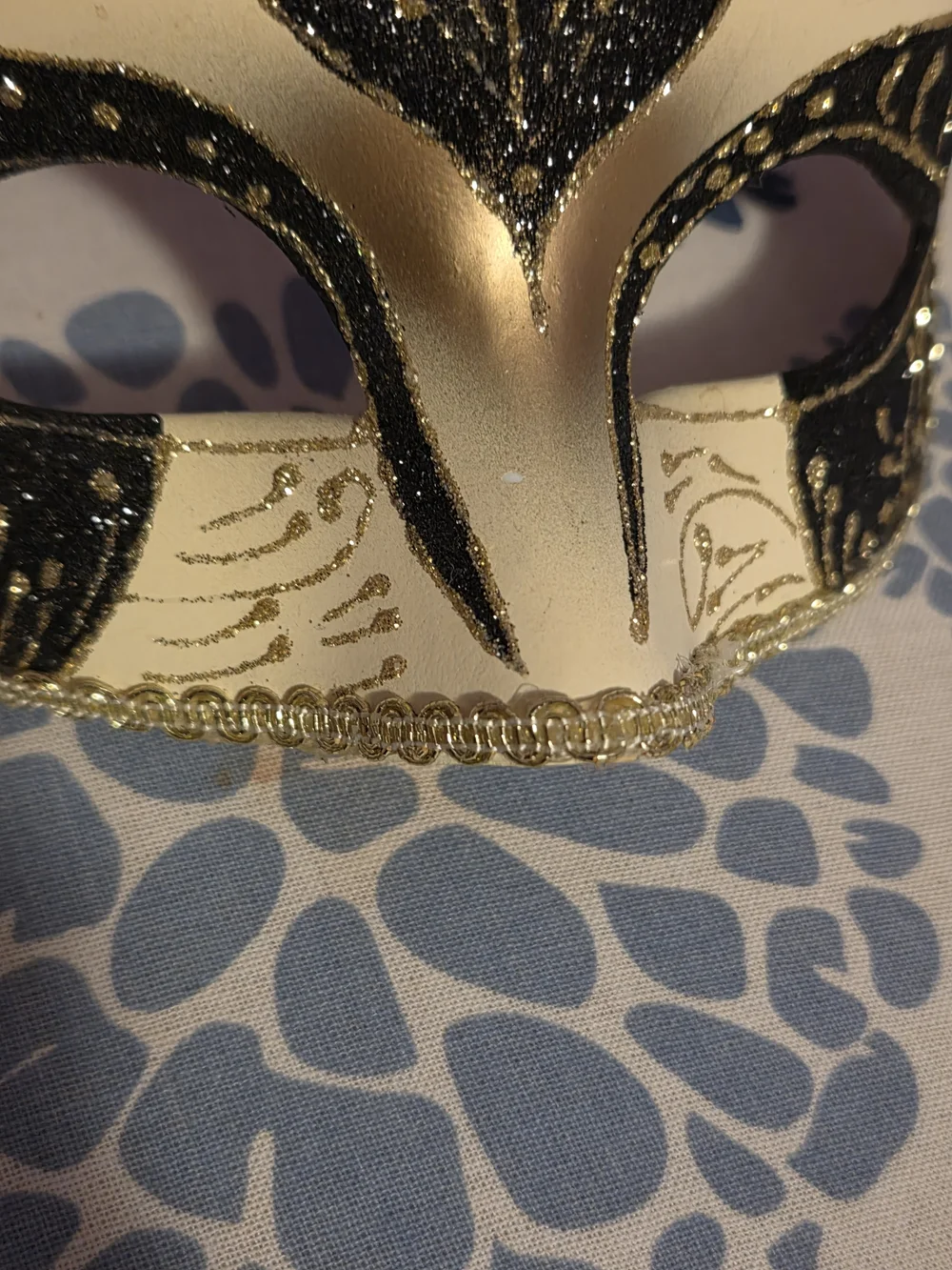 Black & Gold Feathered Mardigars Masquerade Mask